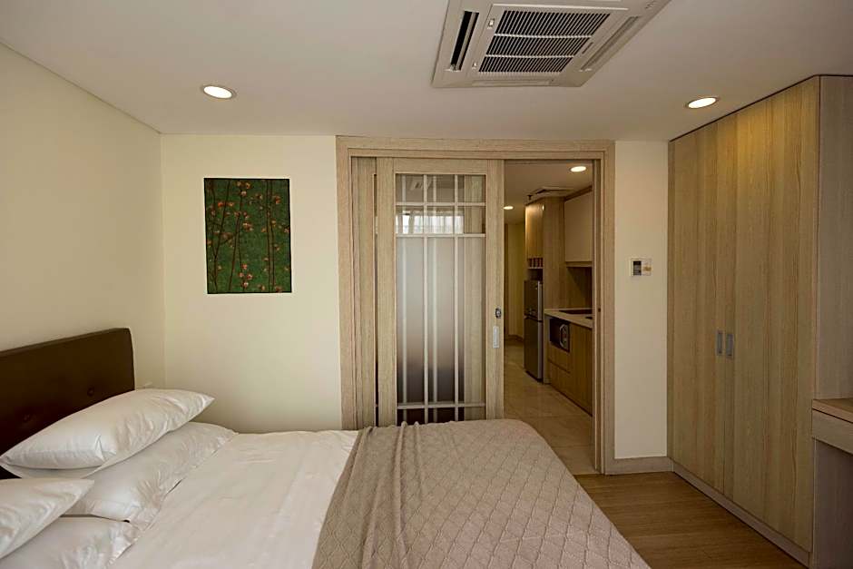 Signy House Hotel & Apartments