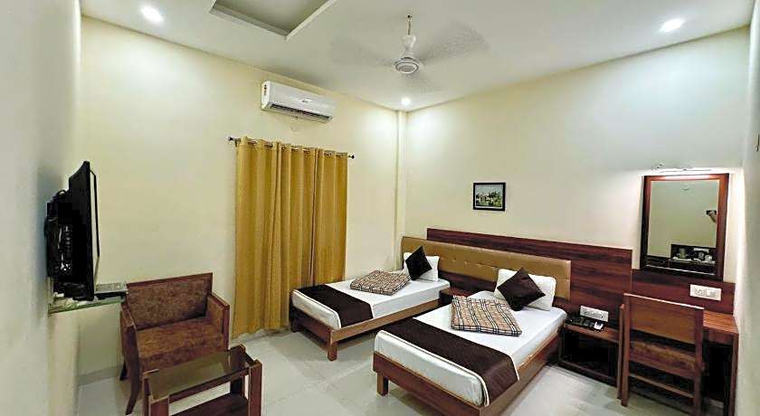Hotel Sarovar Regency