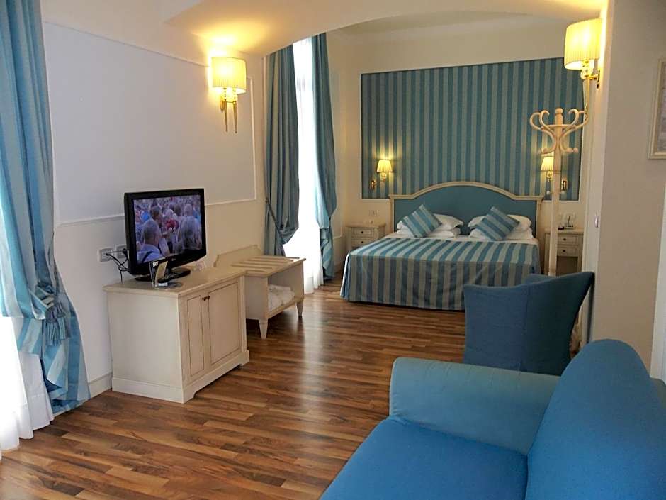 Hotel Italia Palace