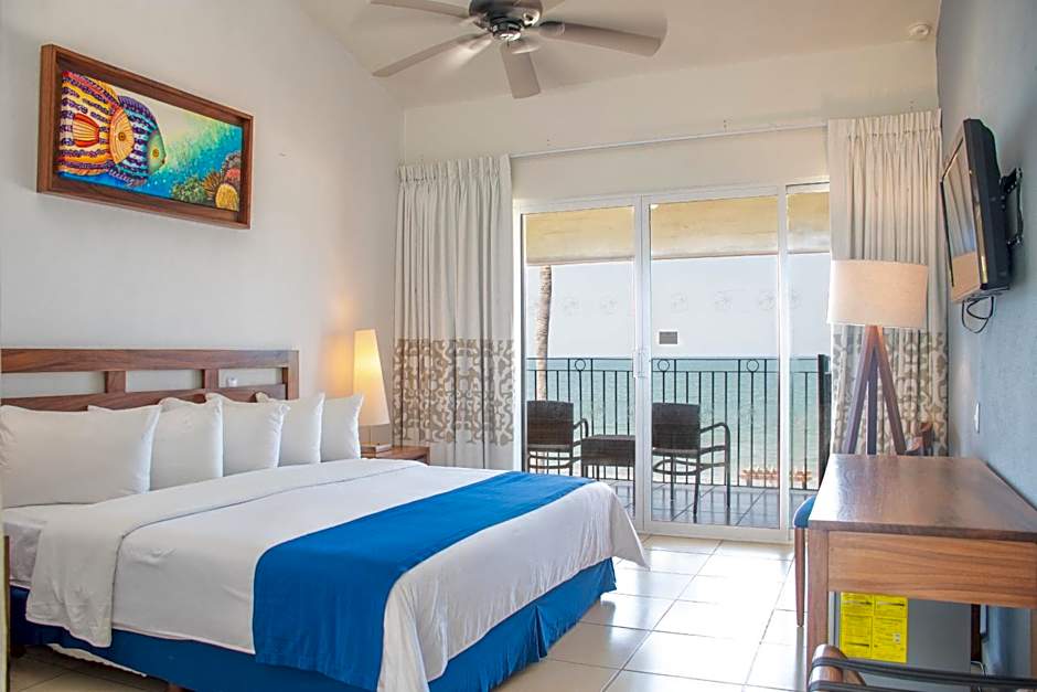 Grand Decameron Complex Bucerias, A Trademark All-Inclusive Resort