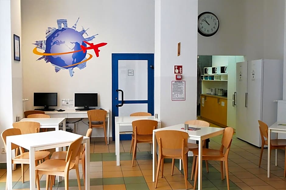 Warsaw Hostel Centrum Private Rooms & Dorms