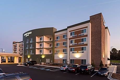Courtyard® by Marriott® Fayetteville Fort Liberty/Spring Lake