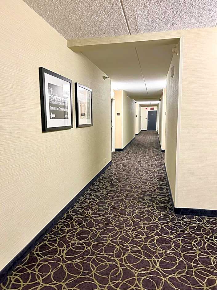 Best Western Plus Kelly Inn