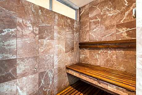 Premium double room with sauna