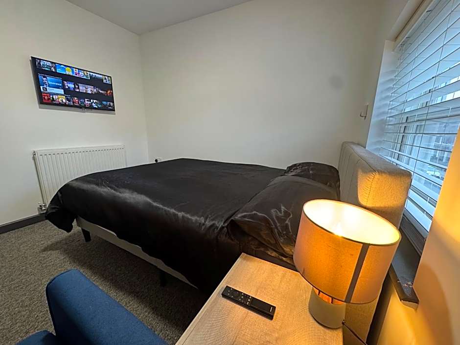 Gate Lodge - Private En-suite rooms, Kings Lynn, central location