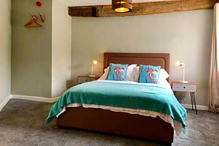 Old Fleece Apartments