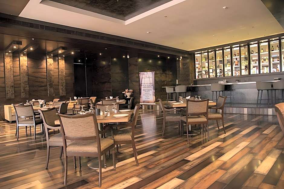 Regenta Central Hotel & Convention Centre Nagpur