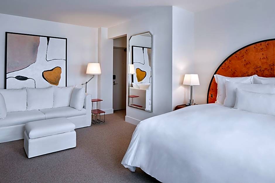 Photo 1 of 5 of Deluxe King with Kitchenette