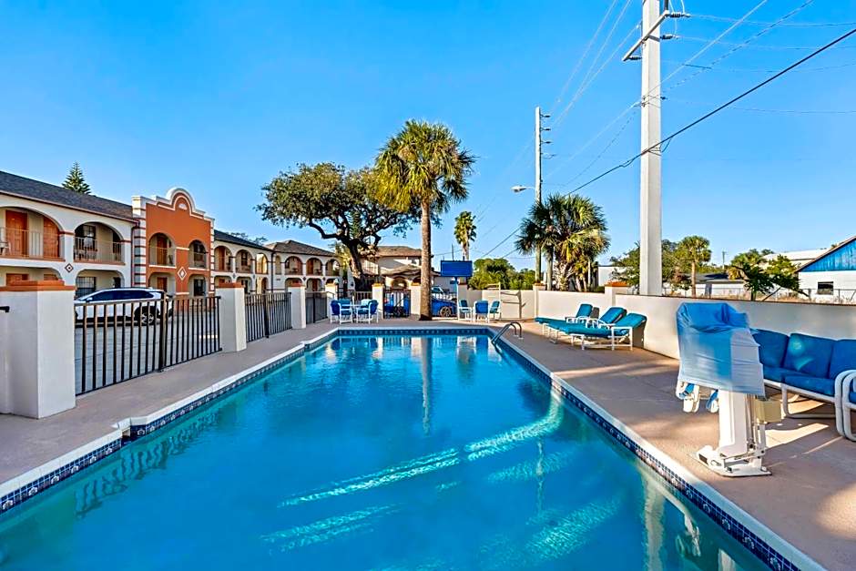Travelodge by Wyndham Suites St Augustine