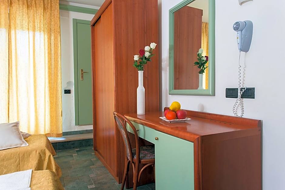 Hotel Zeus