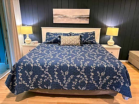 Shanty Creek, Condo, Golf ,Sleeps 4, Pets welcome!