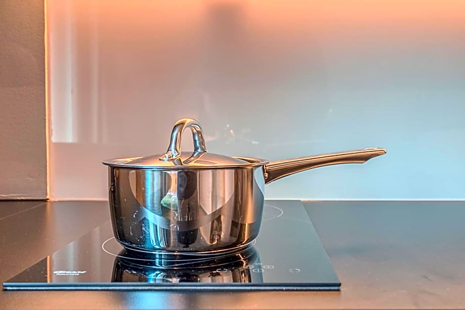 The Apartments Company - The Sweet