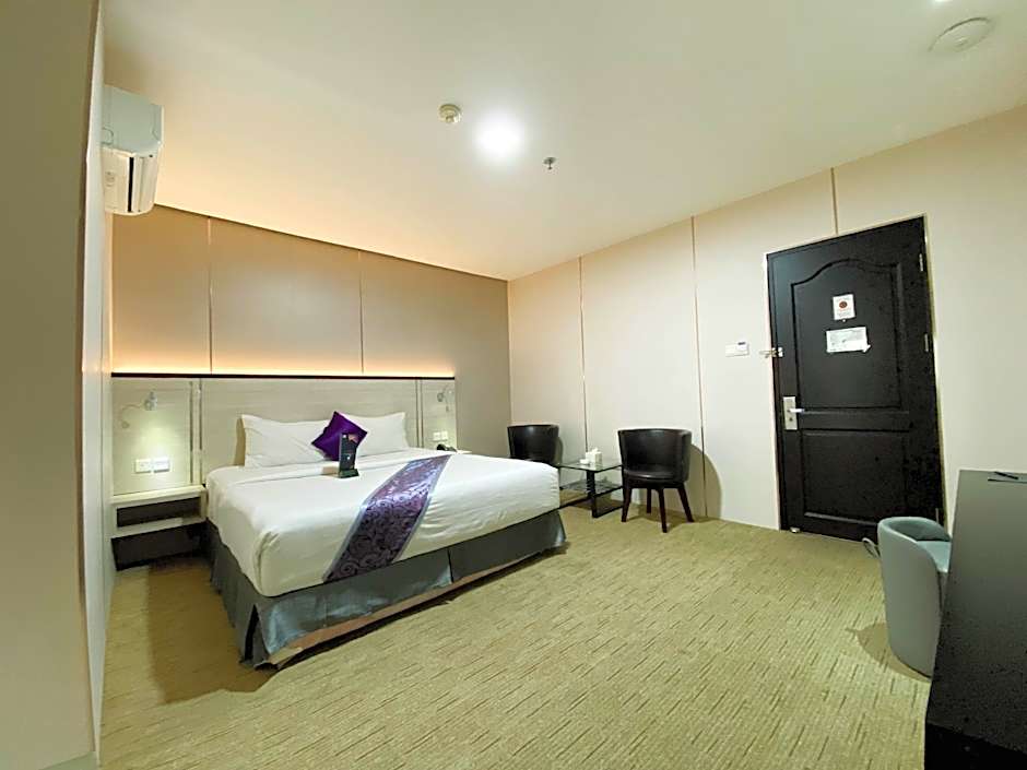 89 Hotel
