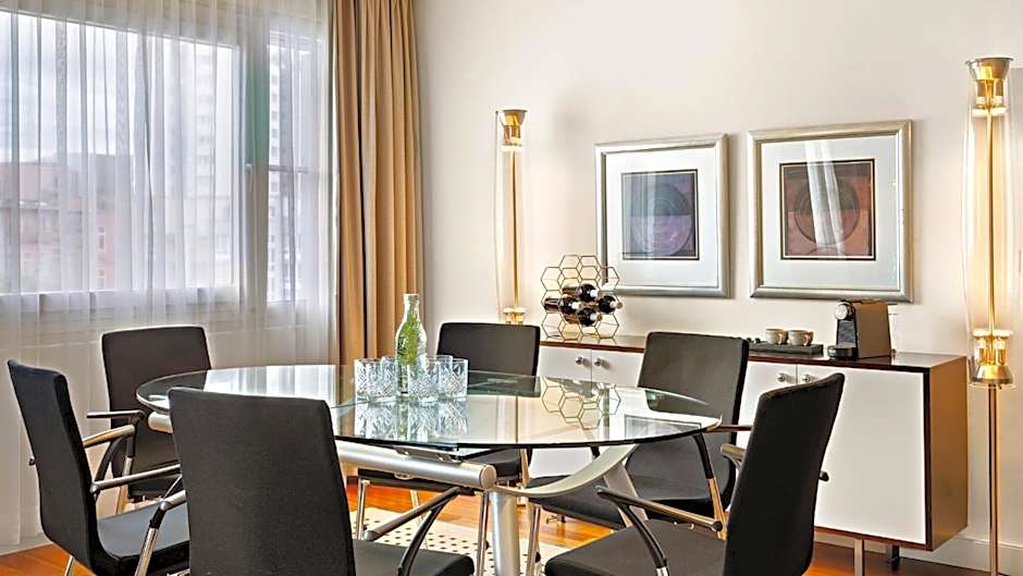 Photo 1 of 5 of Grand Suite