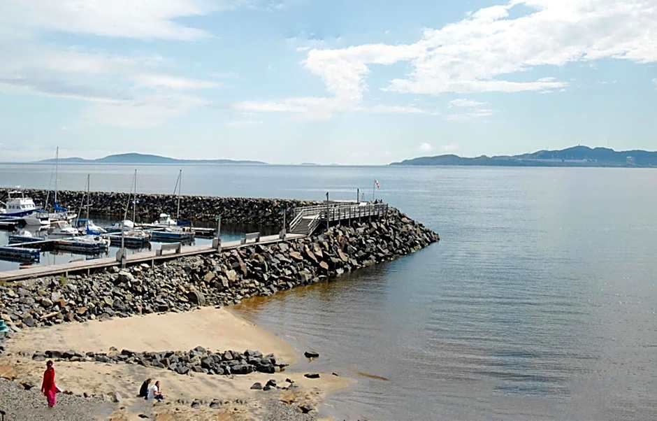 Hôtel Sept-Îles