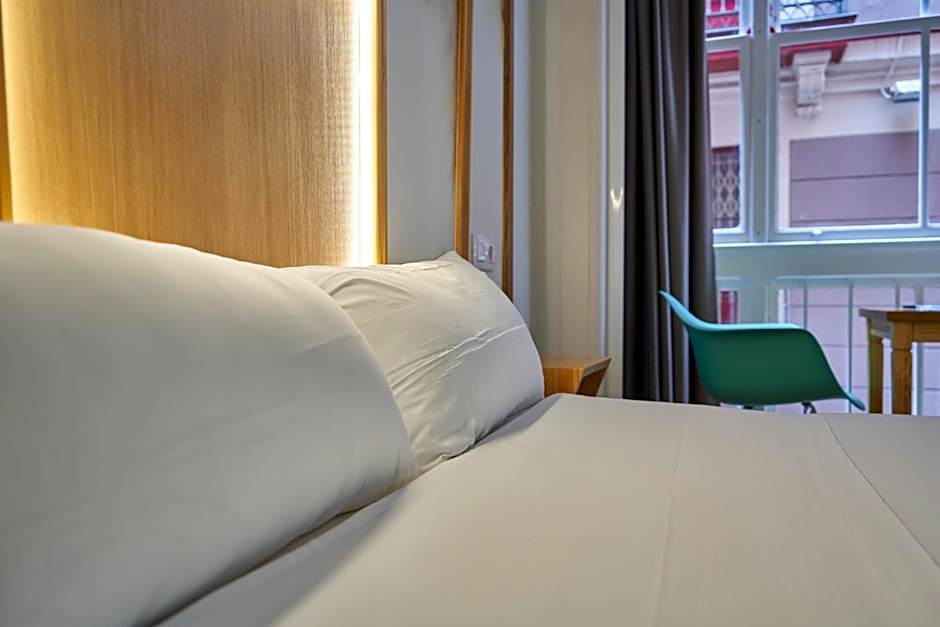 Pensión AliciaZzz Bed And Breakfast Bilbao