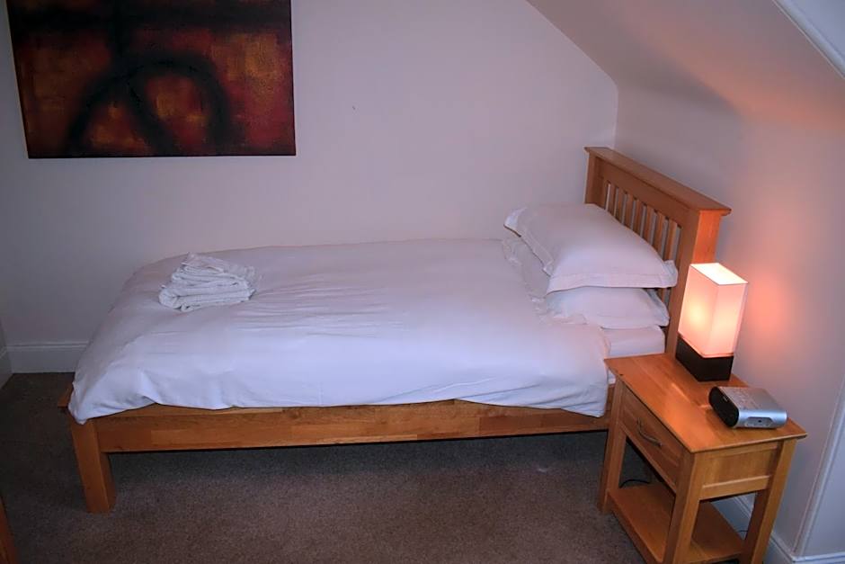 Cheers Cafe Bar & Tavern