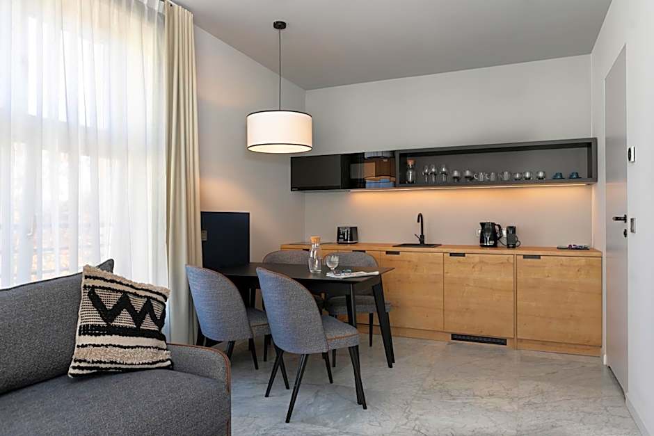 H11 Aparthotel