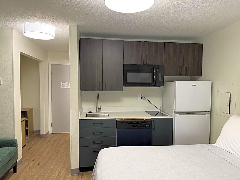 Sonesta Simply Suites Memphis