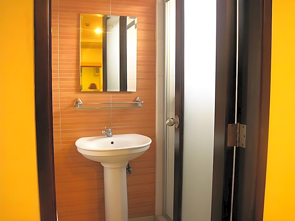 Olongapo Travel Lodge