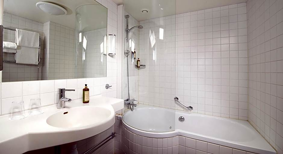 Home Hotel Wellington