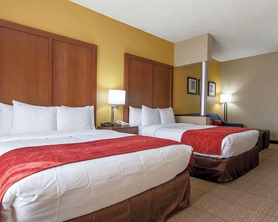 Comfort Suites Central / I-44