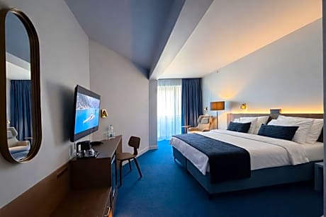 Deluxe Double Room with Extra Bed