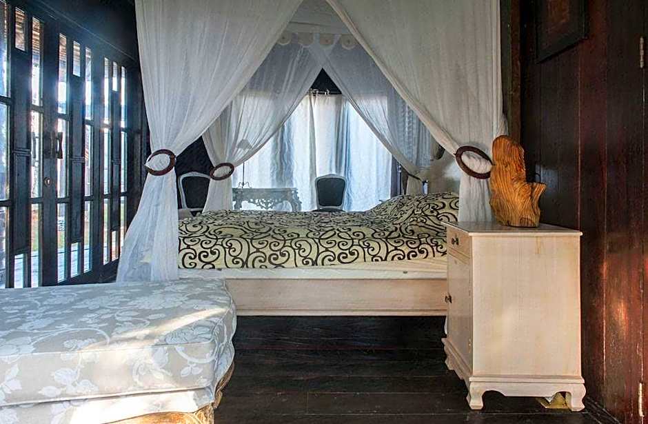 Most Exotic Beachfront Villa Keong