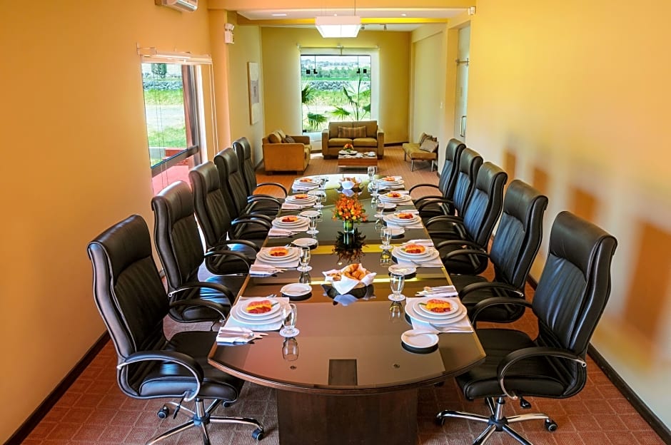 BTH Hotel Arequipa Lake