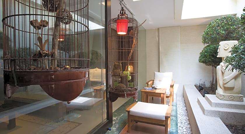 Yes Motel City Resort Paradise