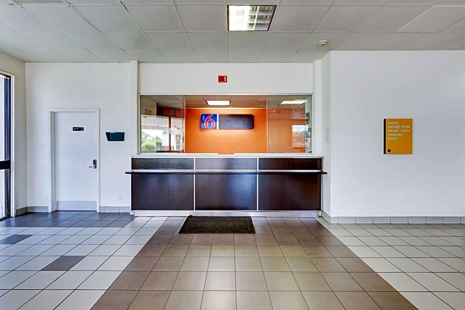 Motel 6 Houston Hobby