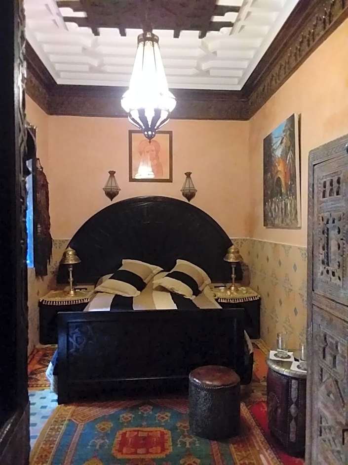 RIAD MAKENE MOUCHKILL