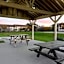 Eagle's Den Suites Kenedy a Travelodge by Wyndham