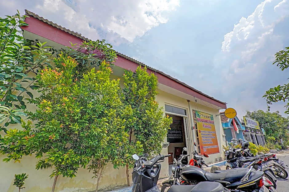 SPOT ON 90586 Hagawa Syariah Homestay