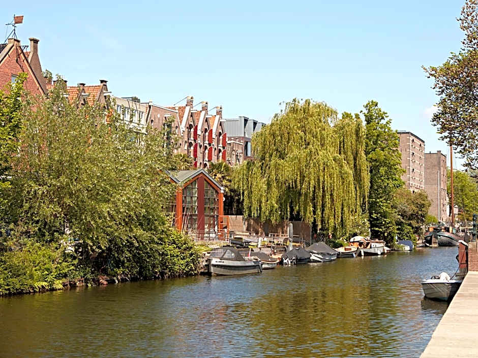YAYS Amsterdam Prince Island by Numa