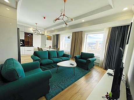 Ulaanbaatar center, backside of Government Palace 