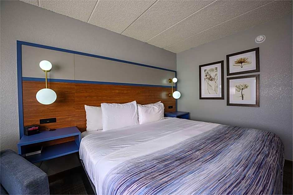 AmericInn by Wyndham Monroe