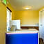 Aarya Hotel By Niagara Fashion Outlets