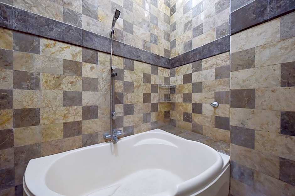 RedDoorz Syariah near Dago Pakar 2