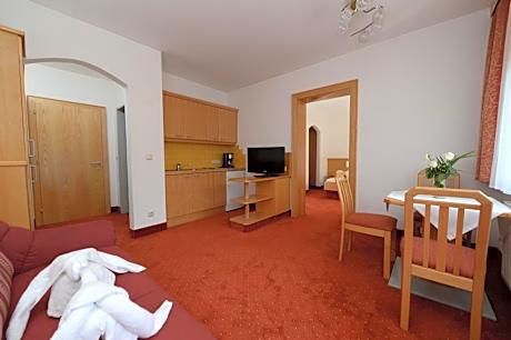 Superior One-Bedroom Apartment with Garden View