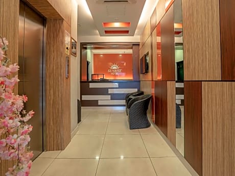 Sunrise Hotel