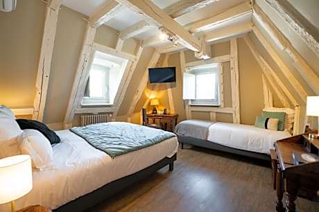 Large Double Room