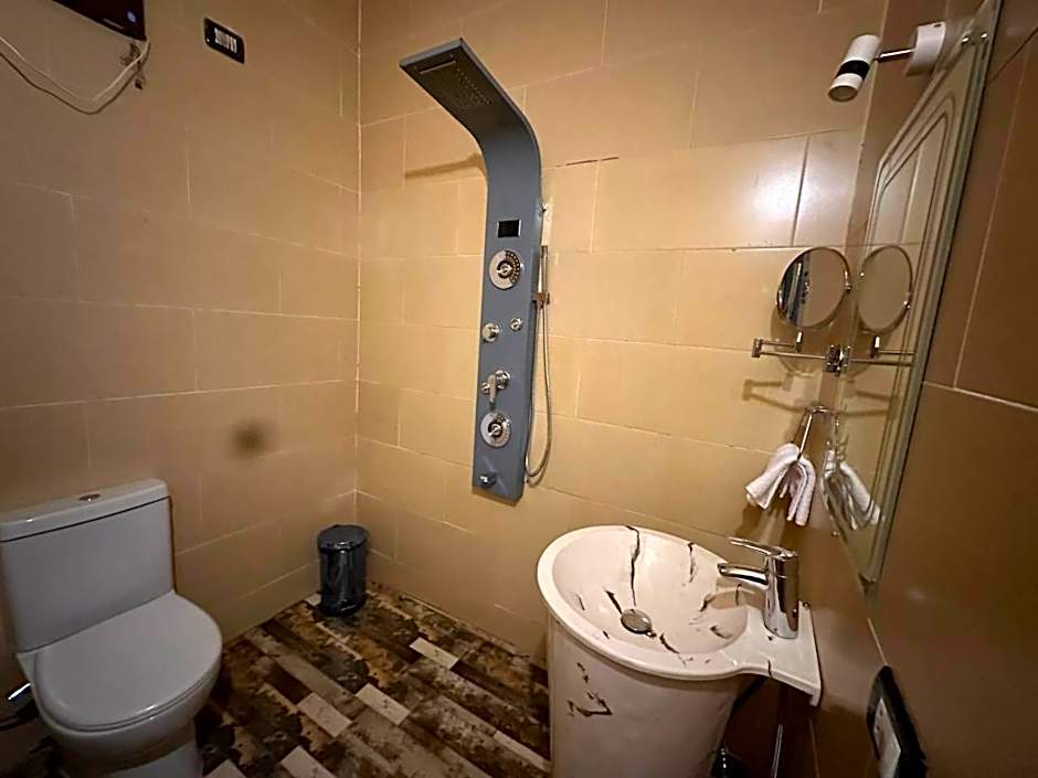 ACHERTOD Nubian House