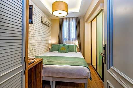 Budget Single Room - Basement