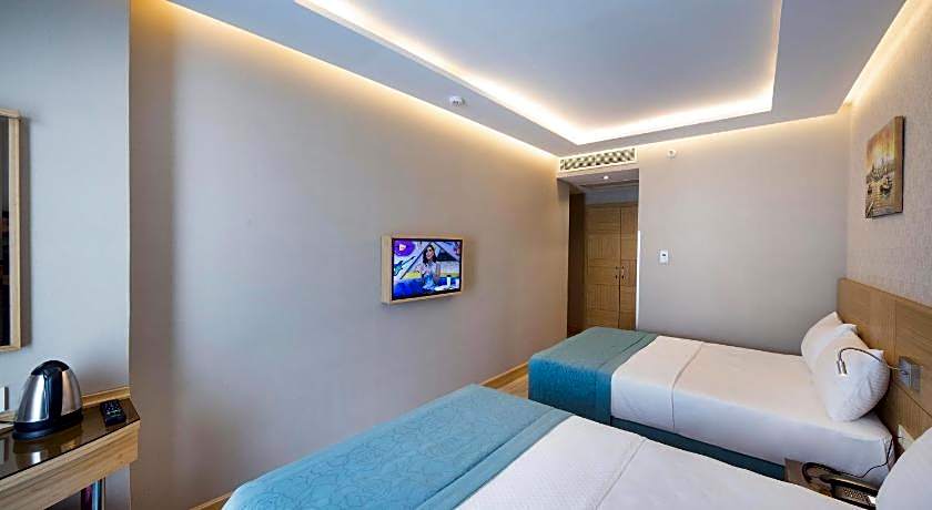 The Meretto Hotel LALELi