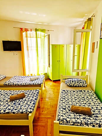 Bed in 4-Bed Dormitory Room