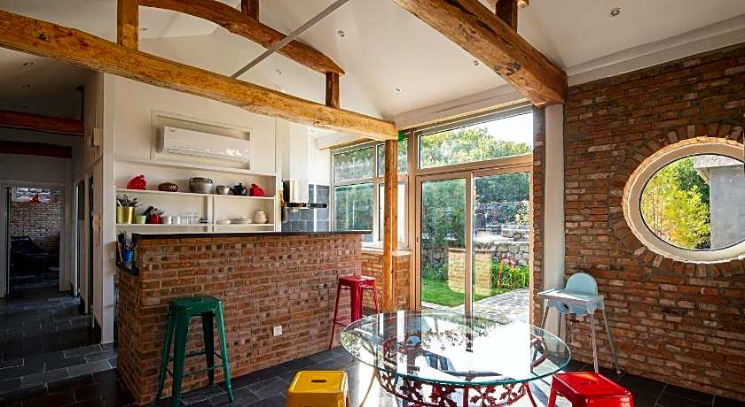 Brickyard Retreat at Mutianyu Great Wall