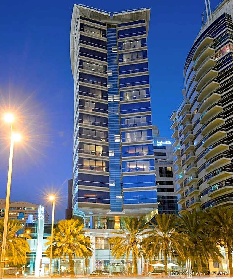 Golden Sands Hotel Creek