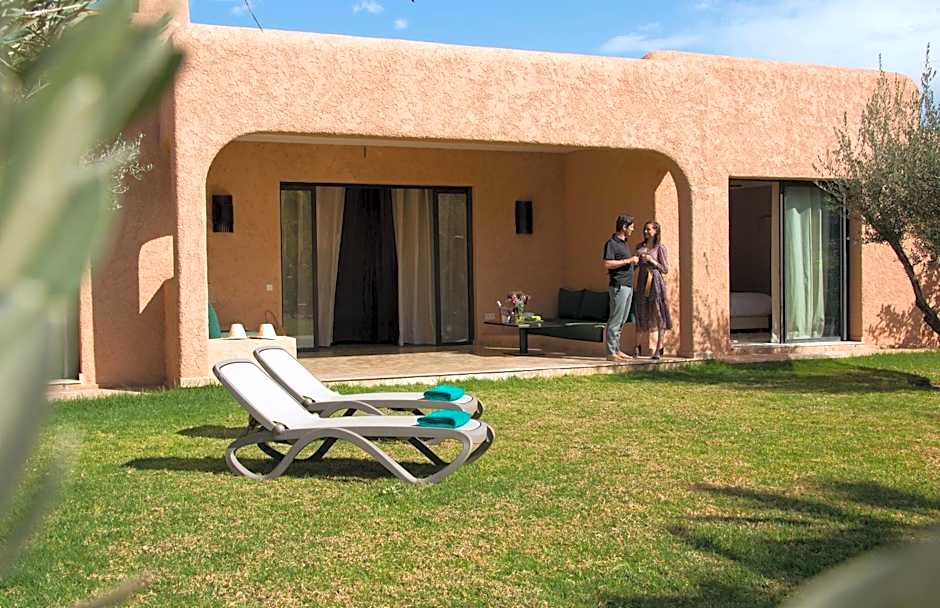 Oasis lodges