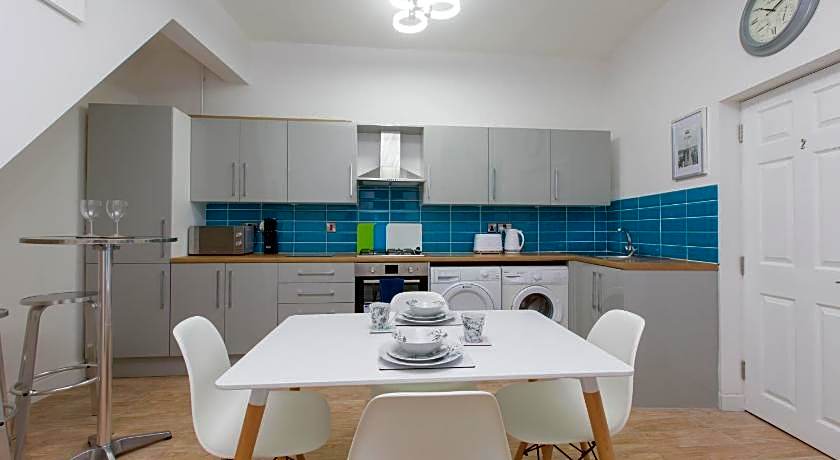 TownHouse PLUS @ 40 West St